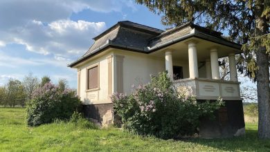 Photo of Woman transforms strange old abandoned building into charming two-bedroom home