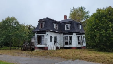 Photo of SAVE THIS OLD ABANDONED HOUSE IN MAINE $85K