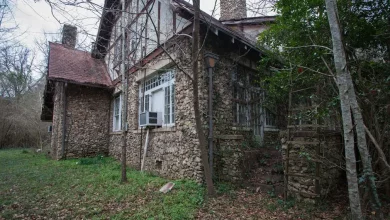 Photo of Tour The Abandoned Craftsman House Shrouded In Mystery