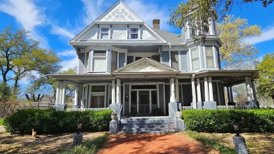 Photo of The Howard House, Circa 1903 in Texas. $389,900