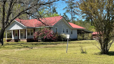 Photo of Pretty house! Great price! Five acres in Alabama. $155,000